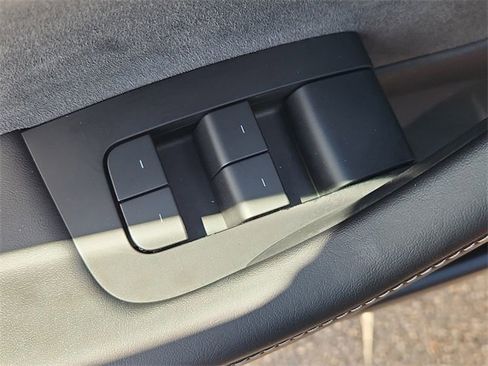 Used 2022 Tesla Model 3 Performance image 23