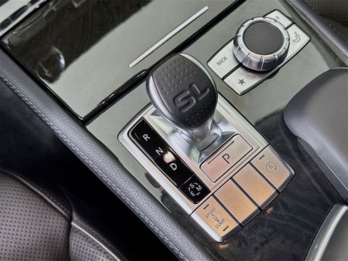 Used 2015 Mercedes-Benz SL 550 image 14