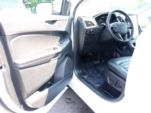 Used 2024 Ford Edge SEL AWD/4WD image 10