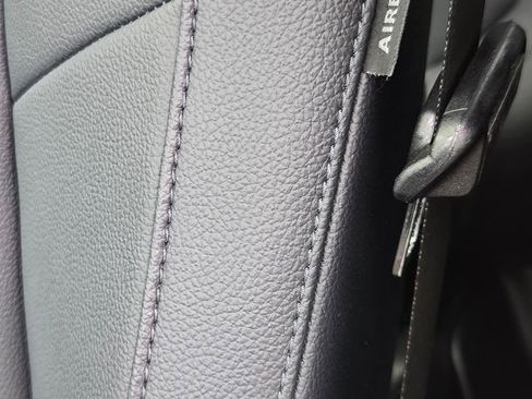 Used 2024 Mercedes-Benz EQB 300 4MATIC image 14