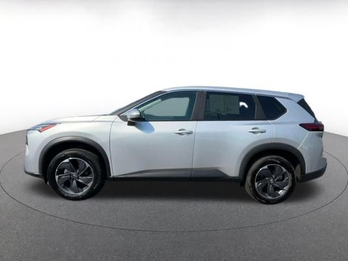 Used 2025 Nissan Rogue SV FWD image 7