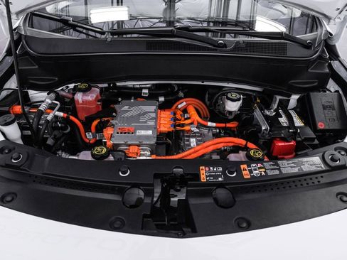 Used 2023 Chevrolet Bolt EUV LT w/ Driver Confidence Package image 51