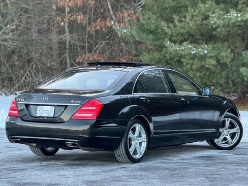 Used 2013 Mercedes-Benz S 550 S 550 4MATIC Sedan 4D image 7