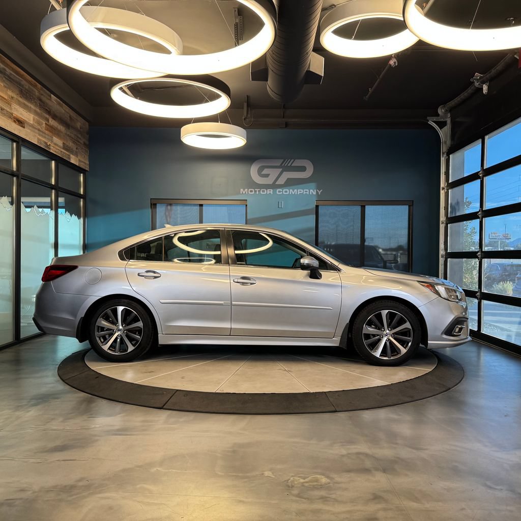 Used 2018 Subaru Legacy 2.5i Limited AWD/4WD image 2