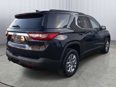 Used 2020 Chevrolet Traverse LT w/ Driver Confidence II Package image 23