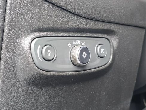 Used 2020 Chevrolet Equinox LT w/ Driver Convenience Package AWD/4WD image 58