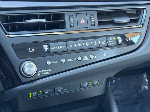 Certified 2025 Lexus ES 350 w/ Premium Package FWD image 23