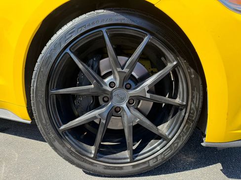 Used 2017 Ford Mustang GT Premium RWD image 39