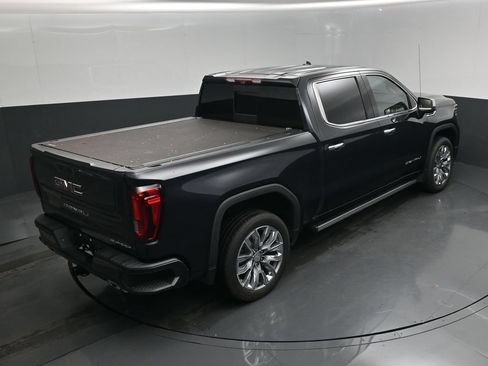 Used 2023 GMC Sierra 1500 Denali w/ Denali Reserve Package AWD/4WD image 24