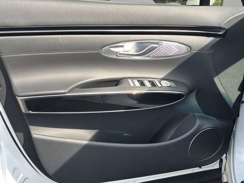 Certified 2026 Genesis GV70 2.5T AWD/4WD image 11