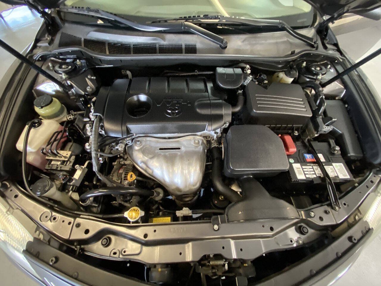 Used 2011 Toyota Camry LE FWD image 22