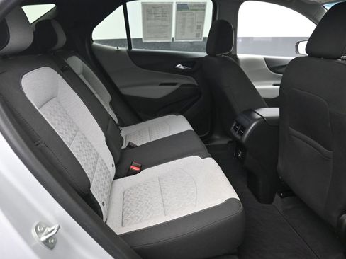 Used 2022 Chevrolet Equinox LT FWD image 10