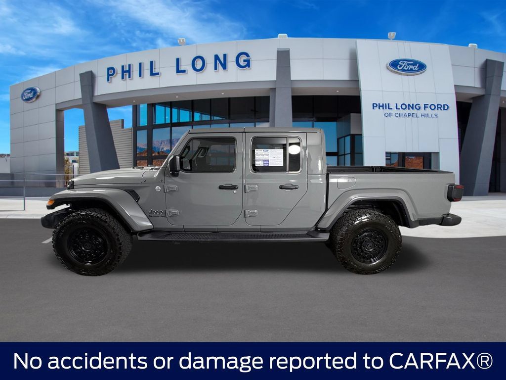 Used 2022 Jeep Gladiator Overland w/ Popular Equipment Package AWD/4WD image 2
