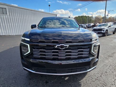 New 2026 Chevrolet Suburban High Country AWD/4WD image 2