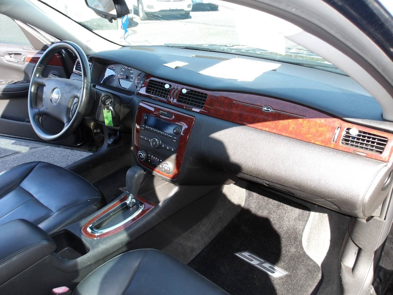 Used 2007 Chevrolet Impala SS FWD image 12