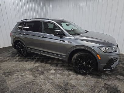 Used 2022 Volkswagen Tiguan SE R-Line
