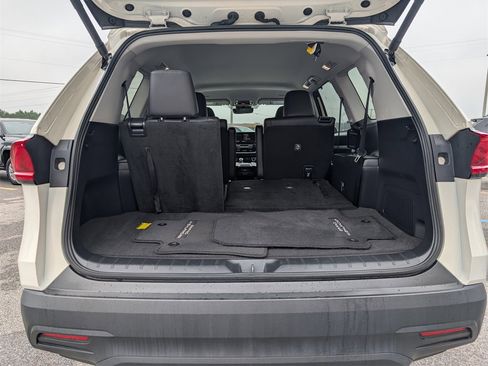 Used 2024 Toyota Grand Highlander XLE image 31