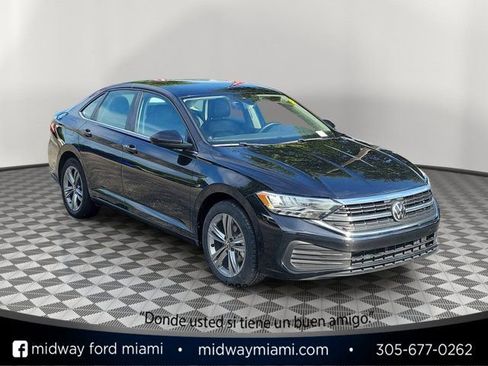 Used 2024 Volkswagen Jetta SE FWD image 1