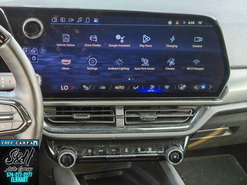 Used 2024 Chevrolet Equinox EV RS FWD image 7
