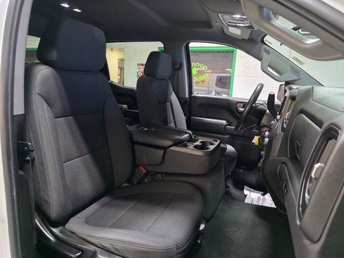 Used 2021 Chevrolet Silverado 1500 Custom image 24