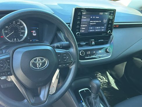 Used 2021 Toyota Corolla LE FWD image 10