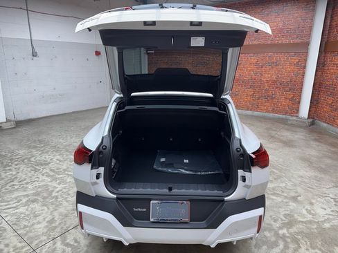 New 2026 BMW X2 xDrive28i w/ Technology Package image 26