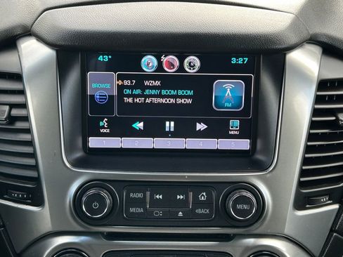 Used 2015 Chevrolet Suburban LT w/ Luxury Package image 30