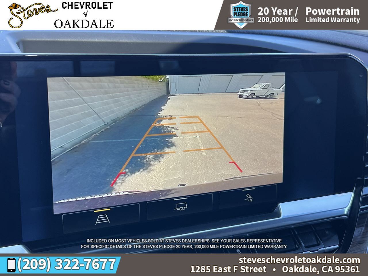 Used 2022 Chevrolet Silverado 1500 LT w/ Z71 Off-Road Package AWD/4WD image 19