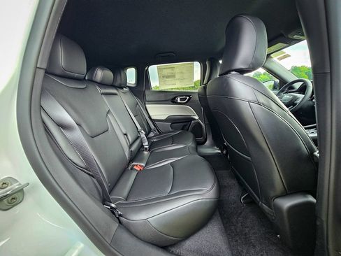New 2026 Jeep Compass Limited AWD/4WD image 36