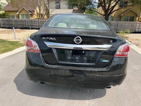 Used 2014 Nissan Altima 2.5 S FWD image 11