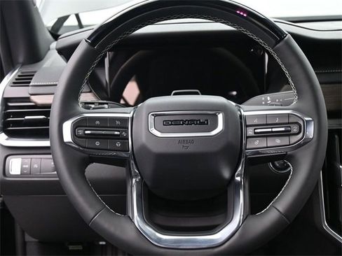 New 2025 GMC Acadia Denali w/ Super Cruise Package image 30