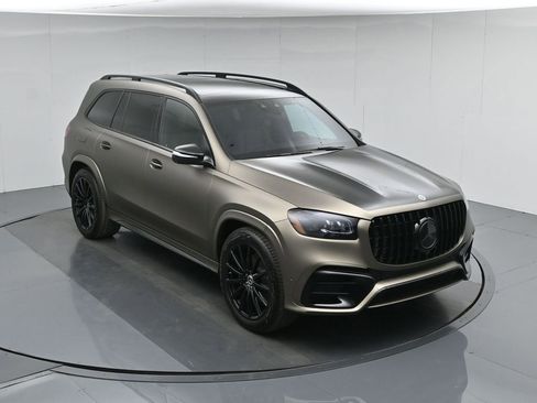 Used 2025 Mercedes-Benz GLS 450 4MATIC image 40