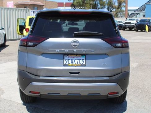 Used 2022 Nissan Rogue SL FWD image 5