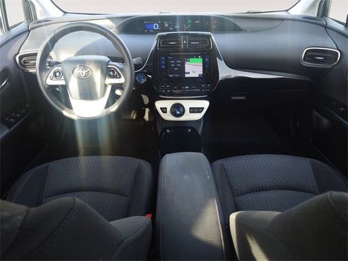 Used 2017 Toyota Prius Prime image 10