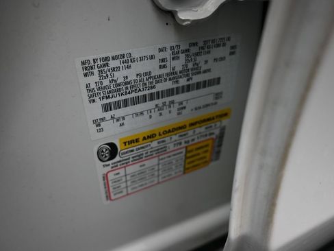 Used 2023 Ford Expedition Limited RWD image 19