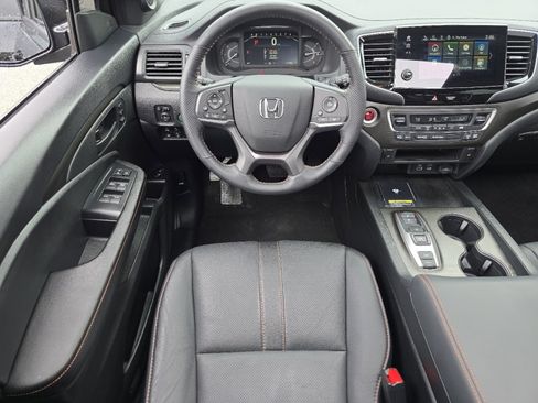 Used 2025 Honda Passport TrailSport image 25