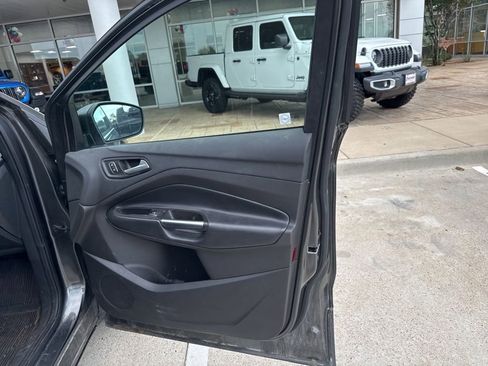 Used 2019 Ford Escape SE AWD/4WD image 24