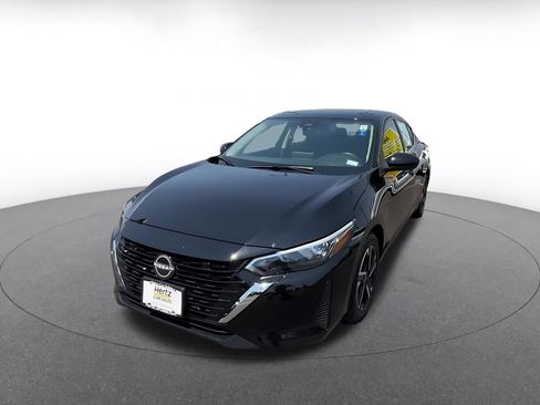 Used 2025 Nissan Sentra SV FWD image 7
