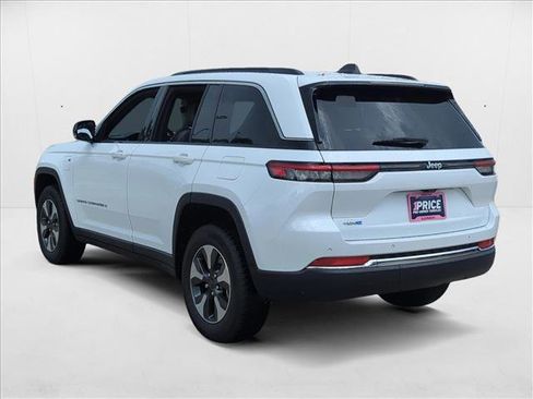 Used 2025 Jeep Grand Cherokee Limited 4xe image 8