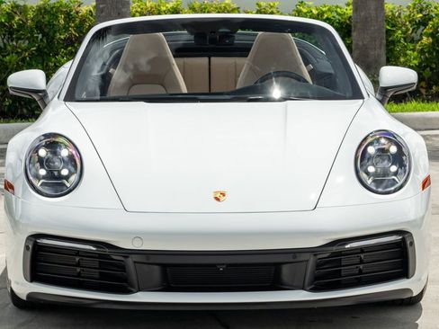 Used 2022 Porsche 911 Carrera image 12