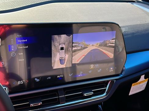 New 2026 Chevrolet Equinox EV LT image 24