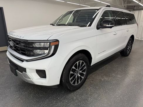 Used 2025 Ford Expedition Max Platinum image 4