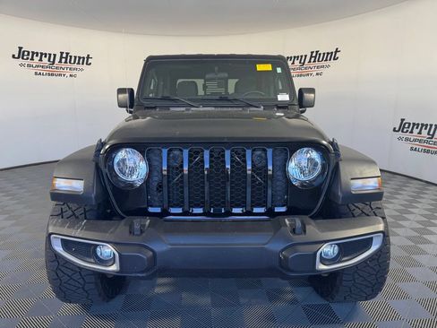 Used 2023 Jeep Gladiator Sport AWD/4WD image 5