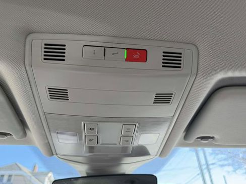 Certified 2025 Volkswagen Jetta S image 28