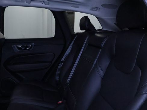 Used 2019 Volvo XC60 T8 Inscription w/ Advanced Package image 16