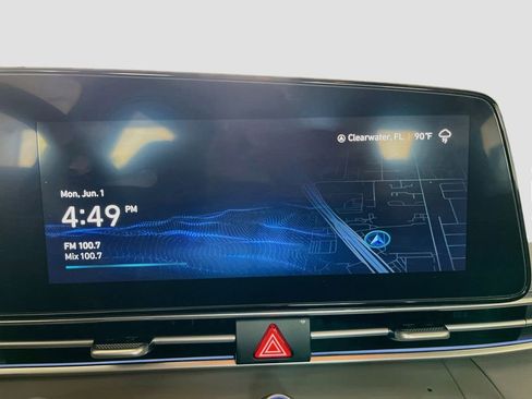 Used 2024 Hyundai Elantra SEL FWD image 15