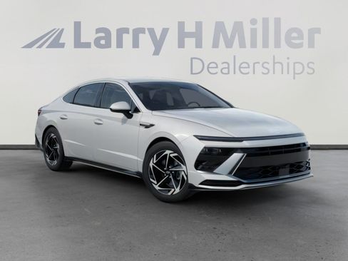 New 2026 Hyundai Sonata SEL FWD image 2