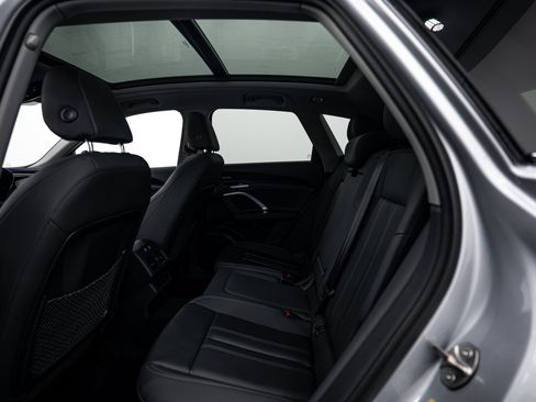 Used 2025 Audi Q5 Premium w/ Premium Plus AWD/4WD image 18