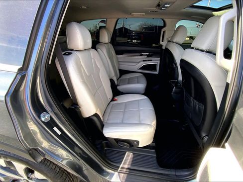 Used 2021 Kia Telluride EX w/ EX Premium Package image 20