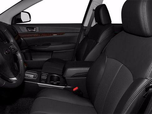 Used 2014 Subaru Legacy 2.5i Limited w/ Moonroof Package AWD/4WD image 8